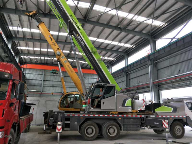 加查县高空车出租需要注意哪些安全事项？